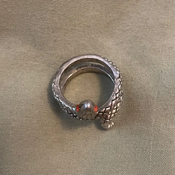 Silver Snake Ring - Picture 4 of 4